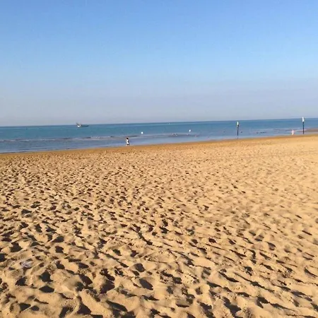 Very Nice Close To The Beach - By Beahost 公寓 *